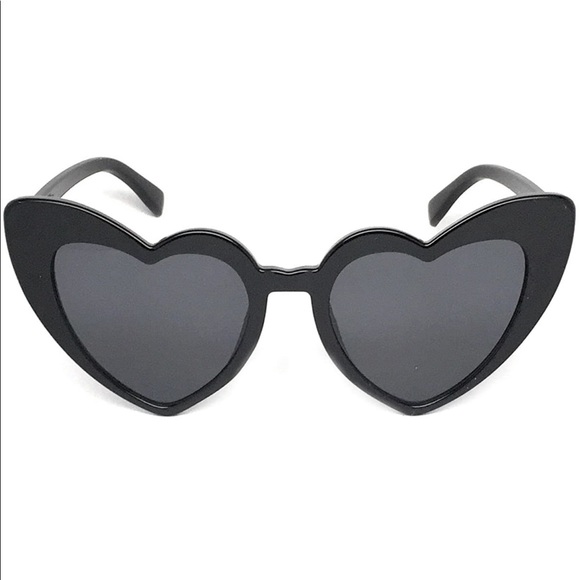 Black Heart Cateye Sunglasses - Picture 3 of 4